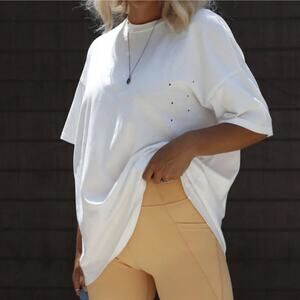 VICI T-Shirt His Oversized Tee Women Small/Medium White Crew Distressed Casual